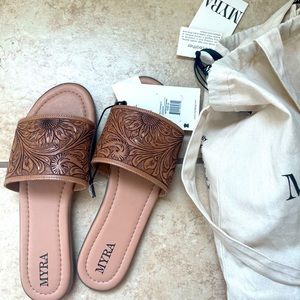 NEW Myra Leather Sandals